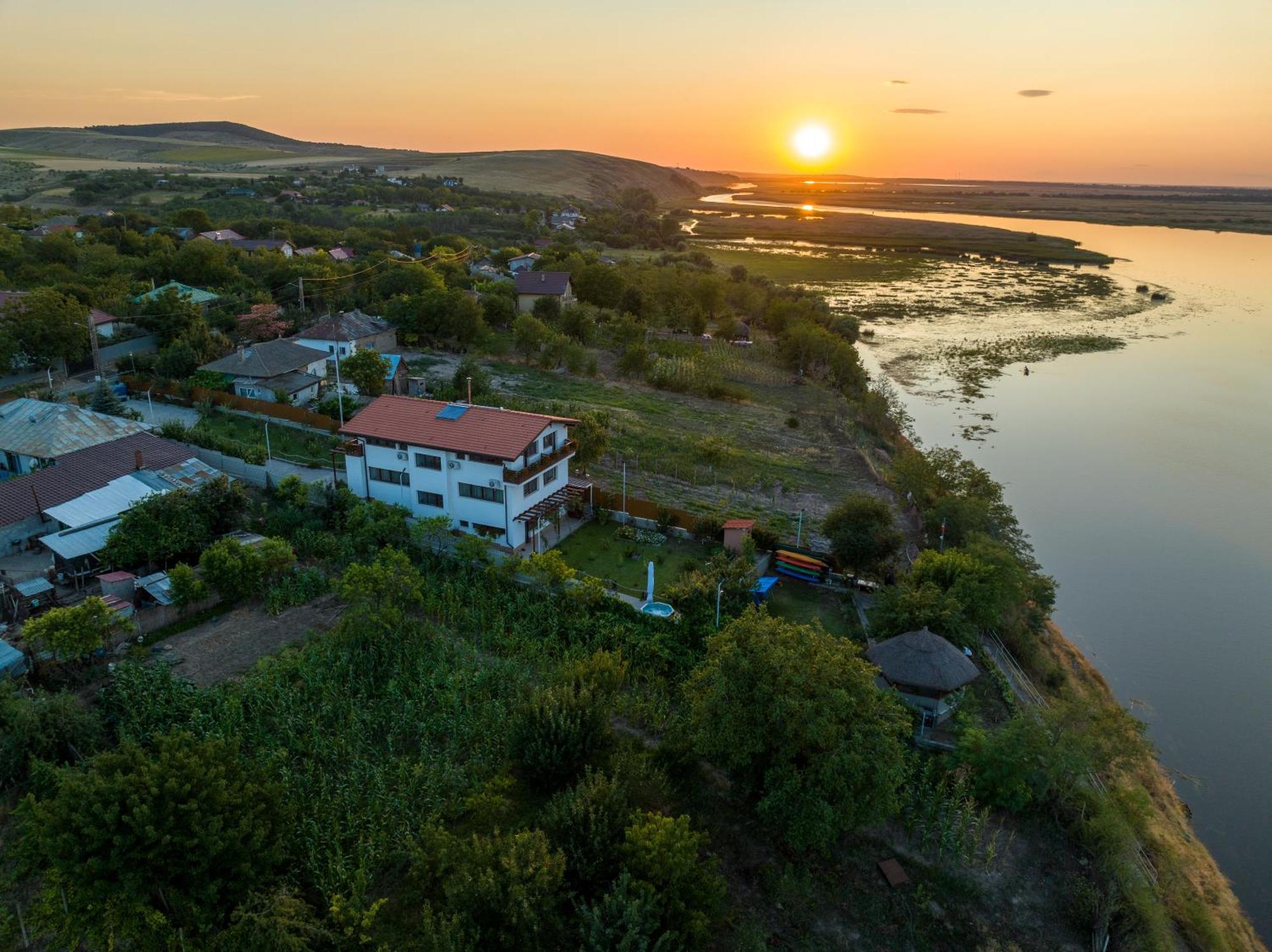 Laguna Nuferilor Habitat Somova Exterior foto